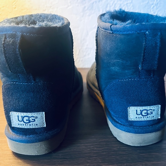 UGG classic mini 2 Navy suede sheepskin water resistant Y2K throwback - Picture 9 of 13